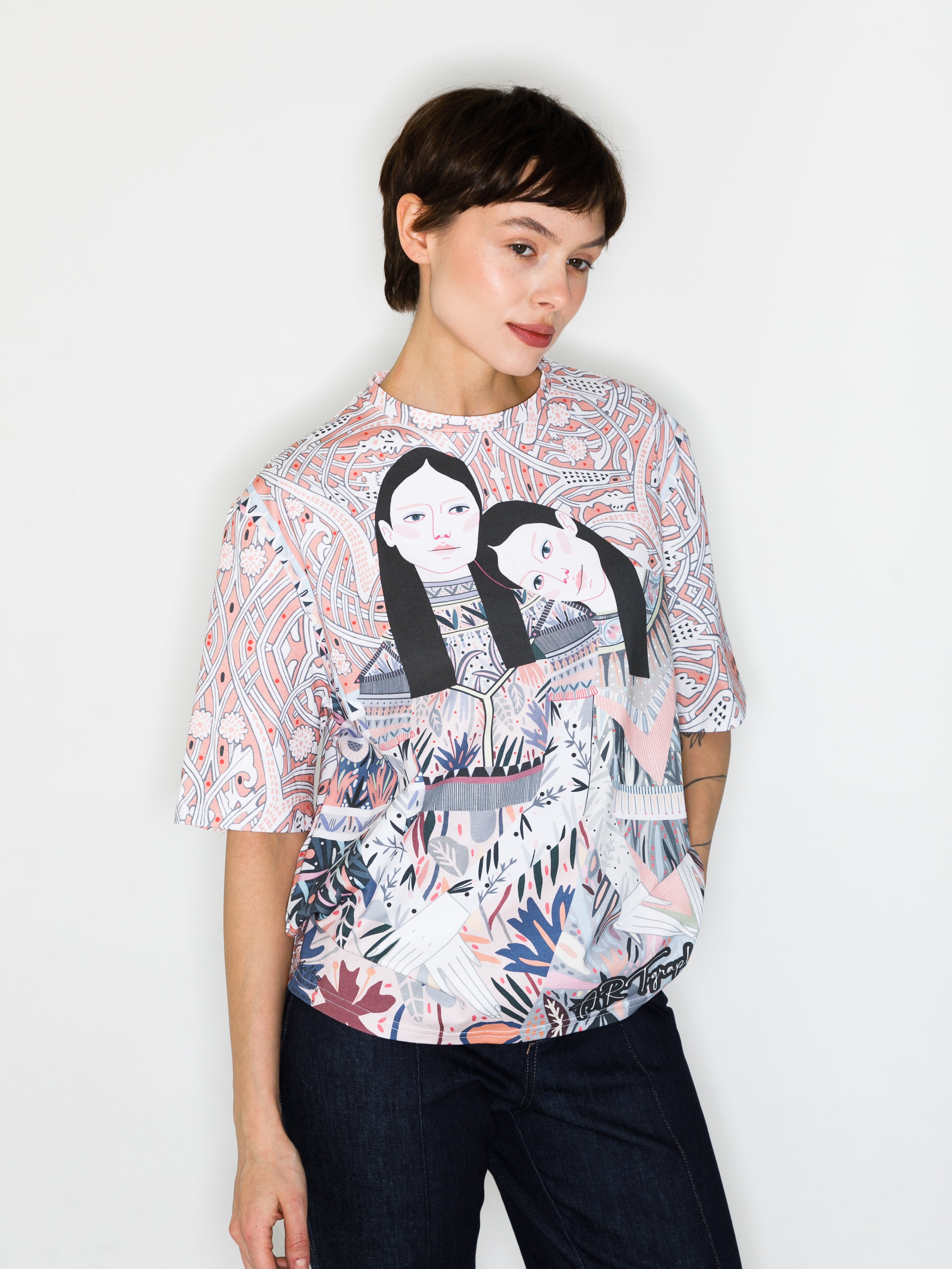 Sisters All-over print T-Shirt