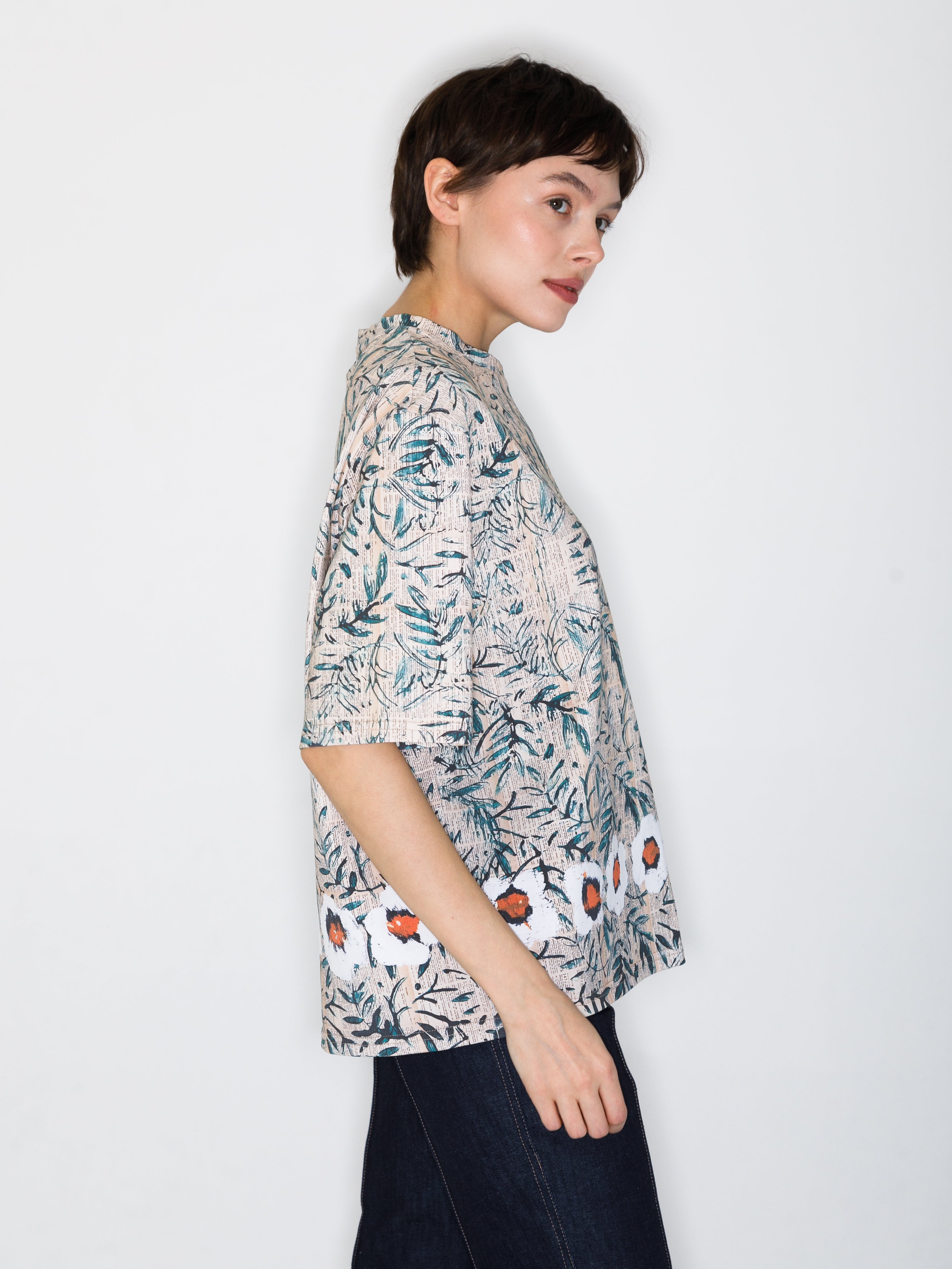 Book flowers All-over print T-Shirt