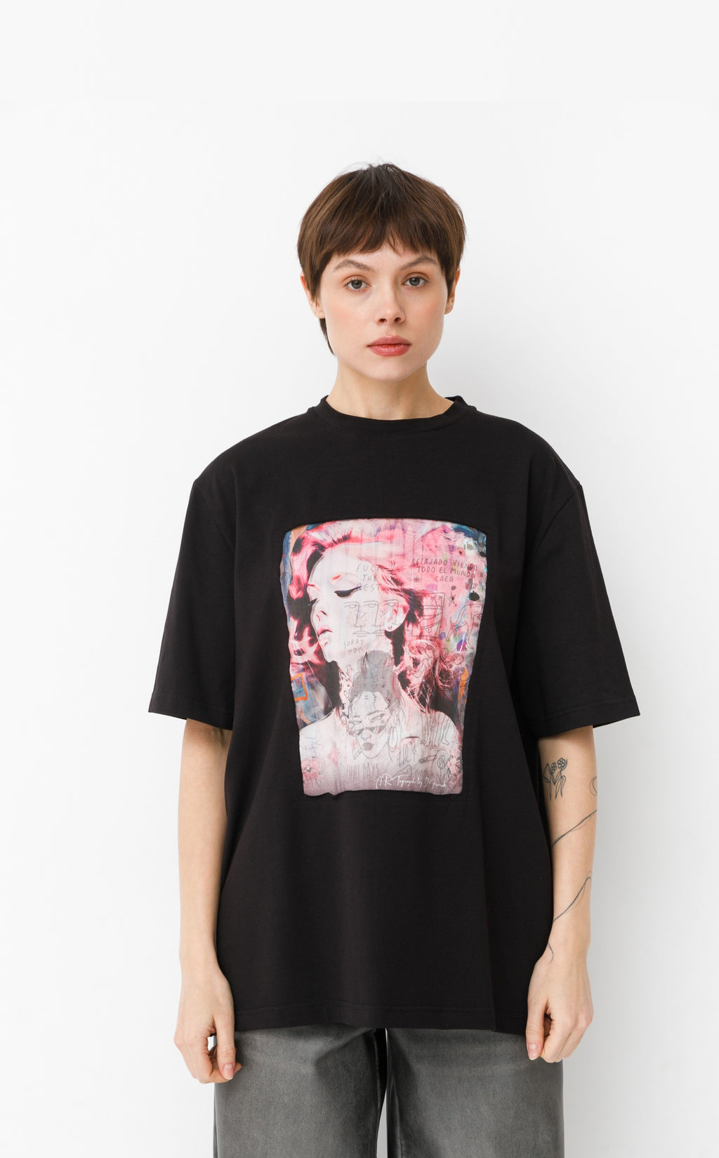 Lulu T-Shirt Artograph by Djamila Fierek