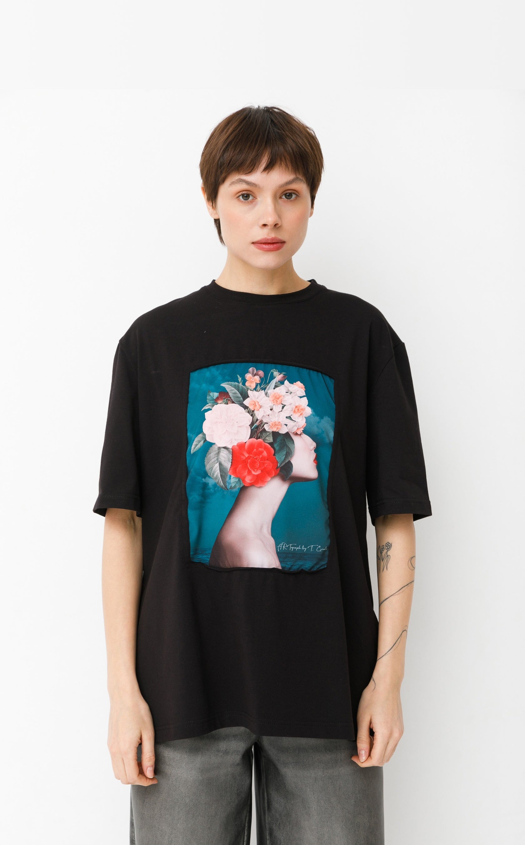 Mar T-Shirt Artograph by Teresa Cucala