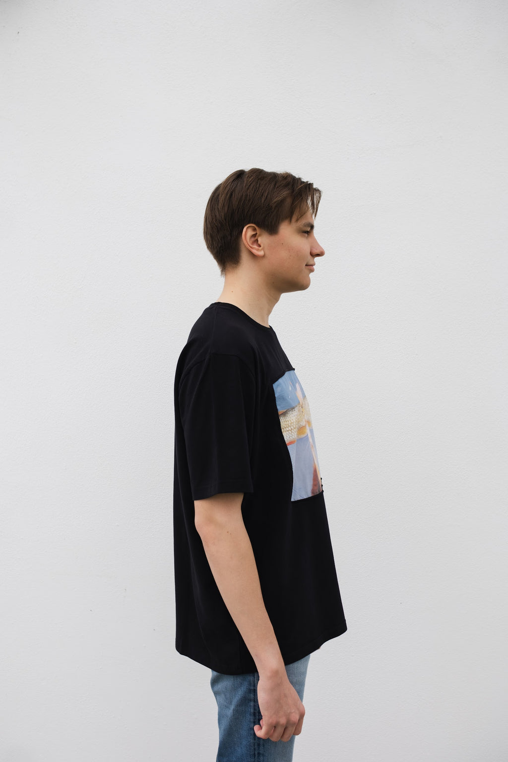 T-shirt met vissenoogmotief en kat